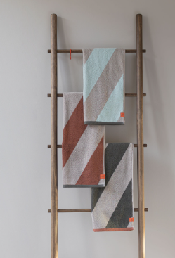 Mette Dittmer Diagonal towel 2 pcs/box, 40x55cm