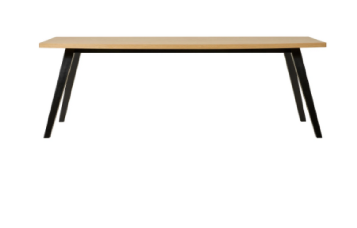 House Nordic Amora ruokapöytä,tilaustuote