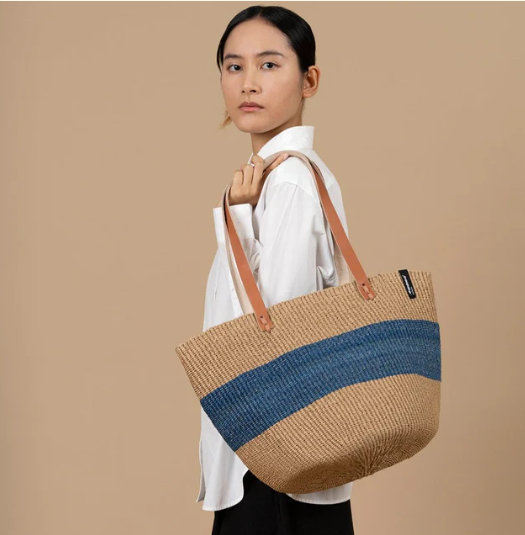 Mifuko Majani shoulder bag M