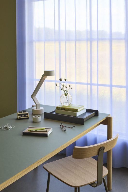 Hübsch table Oblique, green